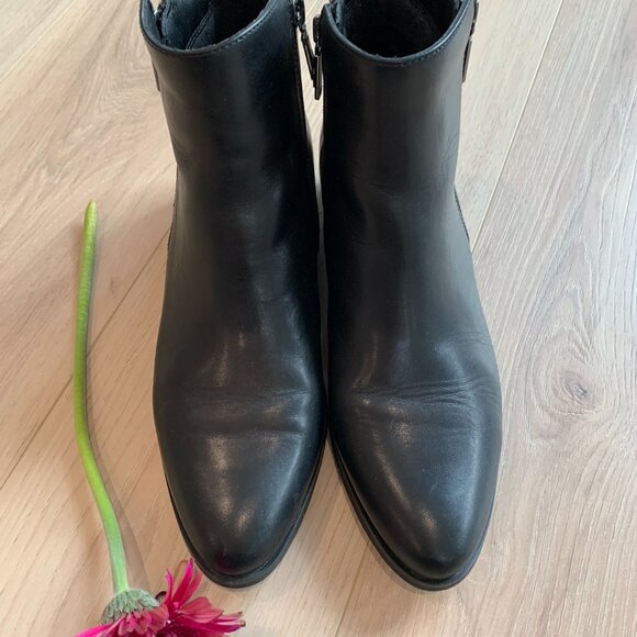 Blondo Carly Waterproof Bootie, WATERPROOF -  SIZE 11 WIDE - Picture 3 of 6